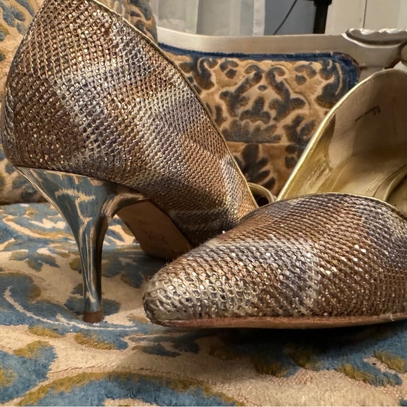 Gold and silver Aldo heels with silver kitten heel - Picture 3 of 3